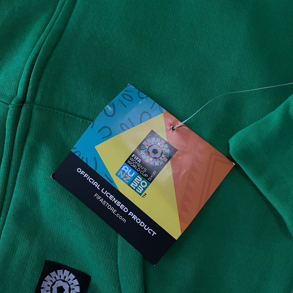 ZAMBIA WOMEN'S WORLD CUP 2023 GREEN ZIP HOODIE - UNISEX - Picture 4 of 5